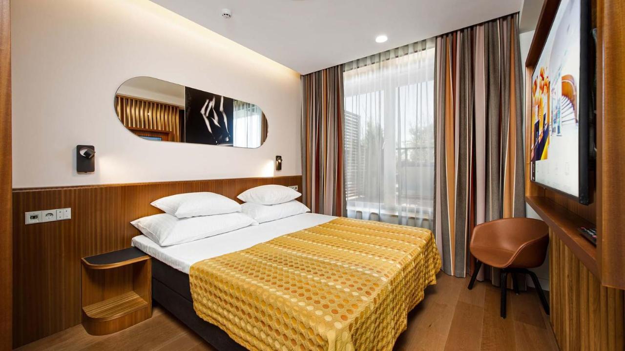 Hestia Hotel Kentmanni ทาลลินน์ ภายนอก รูปภาพ