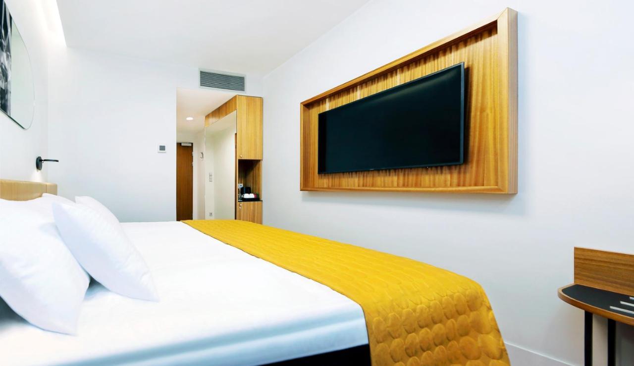 Hestia Hotel Kentmanni ทาลลินน์ ภายนอก รูปภาพ