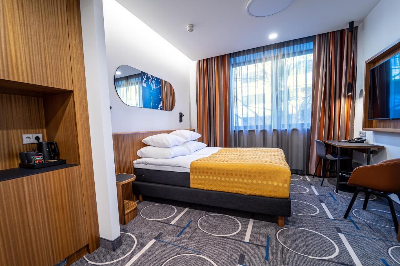 Hestia Hotel Kentmanni ทาลลินน์ ภายนอก รูปภาพ